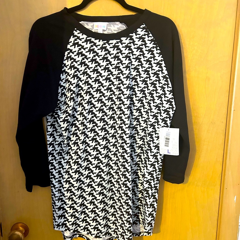 LuLaRoe NWT Randy 3/4 sleeve top
